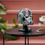 75429 - Le casque du pilote de AT-AT