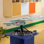 10356-Star-Trek-USS-Enterprise-NCC-1701-D