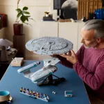 10356-Star-Trek-USS-Enterprise-NCC-1701-D