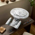 10356-Star-Trek-USS-Enterprise-NCC-1701-D