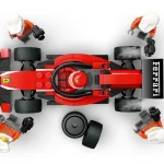Arret au stand de F1 avec voiture Ferrari - 60443