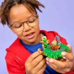 LEGO ninjago Lloyd contre la toupie du monstre de la Terre - 71850