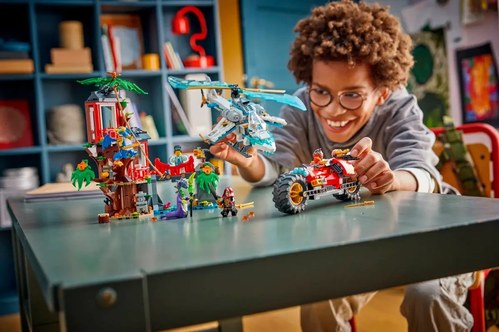 LEGO Ninjago La cabane et les véhicules des Ninjas - 71857