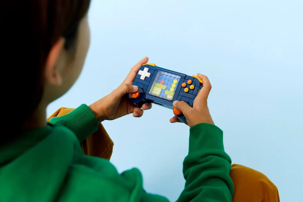 LEGO Creator 3-en-1 La console de jeu rétro - 31380