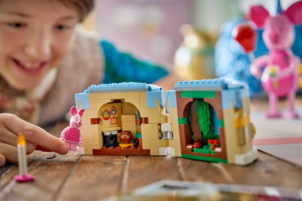 LEGO Disney La fete anniversaire de Porcinet 43305