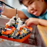 LEGO City Le bateau de sauvetage et helicoptere des garde-cotes - 60504