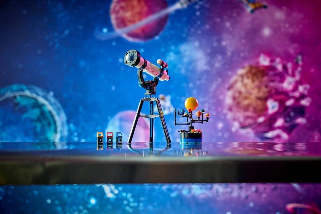 LEGO Creator 3-en-1 Le télescope d’exploration spatiale - 31378