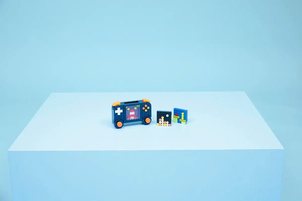 LEGO Creator 3-en-1 La console de jeu rétro - 31380