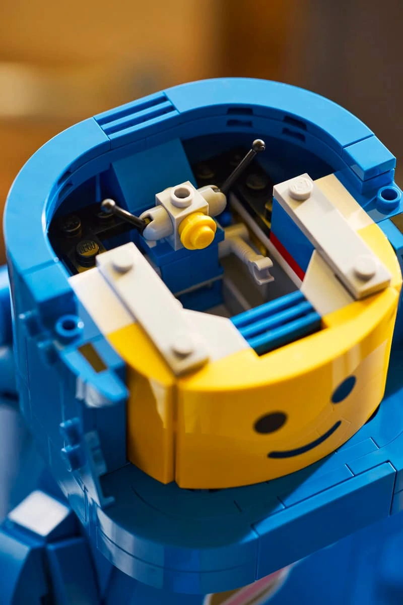 LEGO Minifigures Minifigurine d’astronaute bleu grand format - 40921