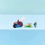 LEGO Marvel Spidey sur sa moto contre Rhino - 11206