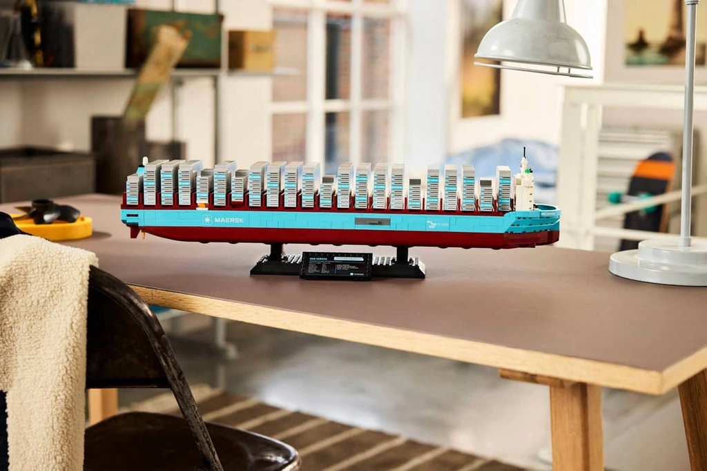 LEGO evenement porte-conteneurs-maersk-double-carburant-40955