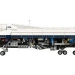 LEGO Icons Le Shuttle Carrier Aircraft 10360