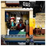 LEGO Stranger things La maison dans le monde à l'envers 75810