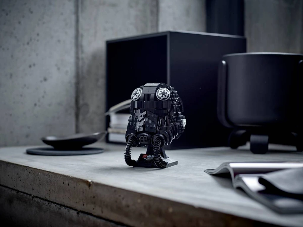 LEGO Star Wars Le casque de pilote de TIE-Fighter 75274