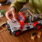 Jurassic Park Jeep® Wrangler 77984 LEGO Jurassic World