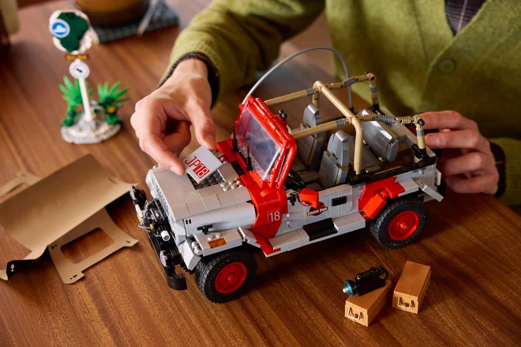 Jurassic Park Jeep® Wrangler 77984 LEGO Jurassic World