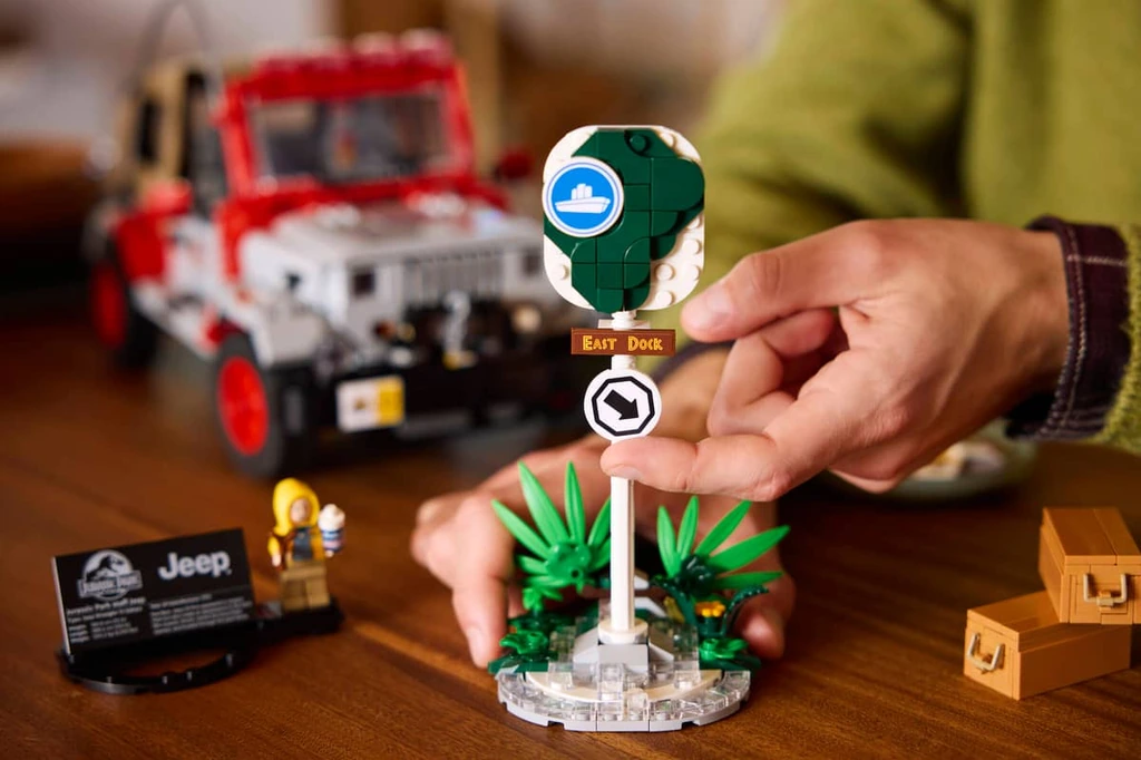 Jurassic Park Jeep® Wrangler 77984 LEGO Jurassic World
