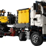 Camion Volvo FMX et pelleteuse électrique EC230 - image 1