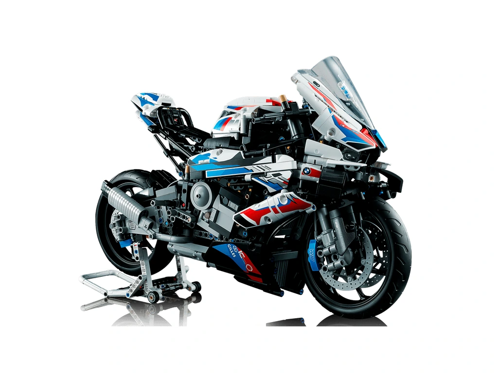 BMW M 1000 RR - image 5