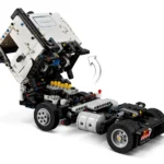 Camion Volvo FMX et pelleteuse électrique EC230 - image 7