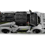 Supercar Lamborghini Revuelto - image 7