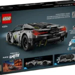 Supercar Lamborghini Revuelto - image 8