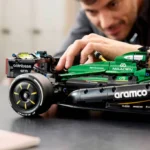Voiture Aston Martin Aramco AMR25 F1® - image 12