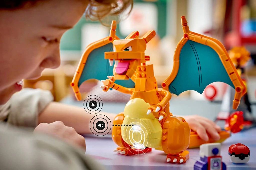 SMART Play : Le combat ultime entre Dracaufeu et Voltali 72167