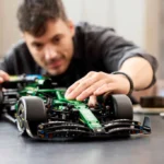 Voiture Aston Martin Aramco AMR25 F1® - image 15
