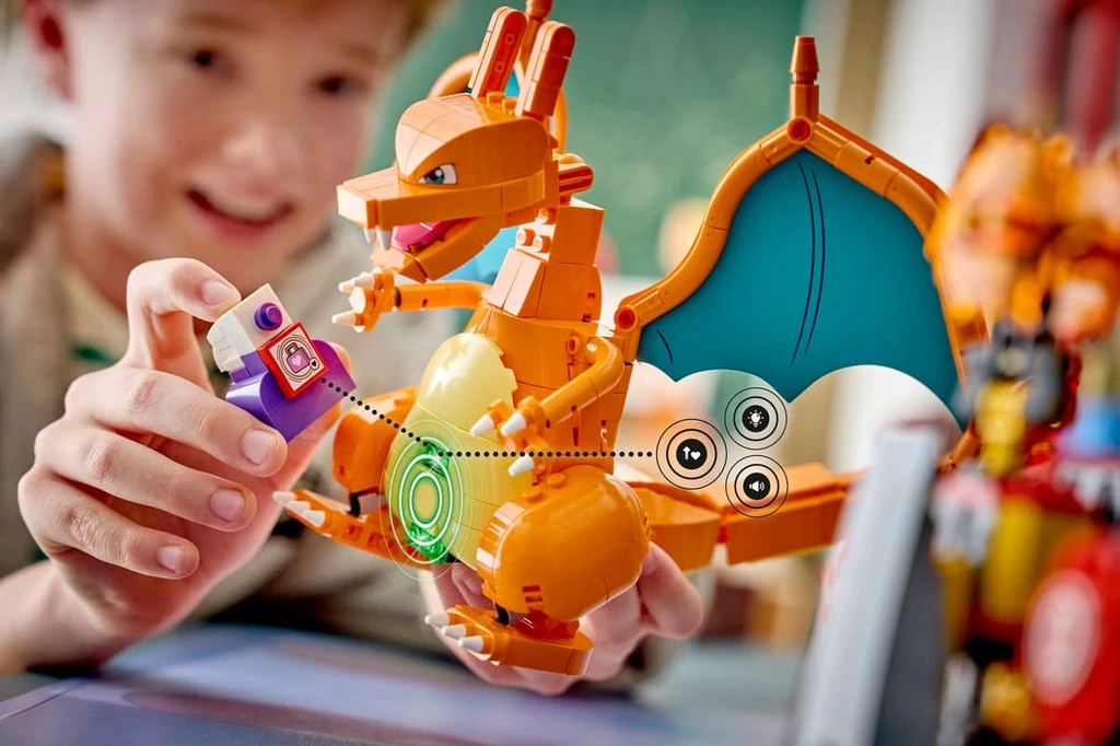 SMART Play : Le combat ultime entre Dracaufeu et Voltali 72167