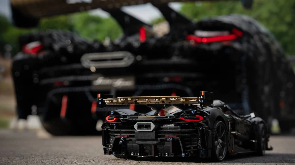 Megacar Sadair's Spear de Koenigsegg - image 20