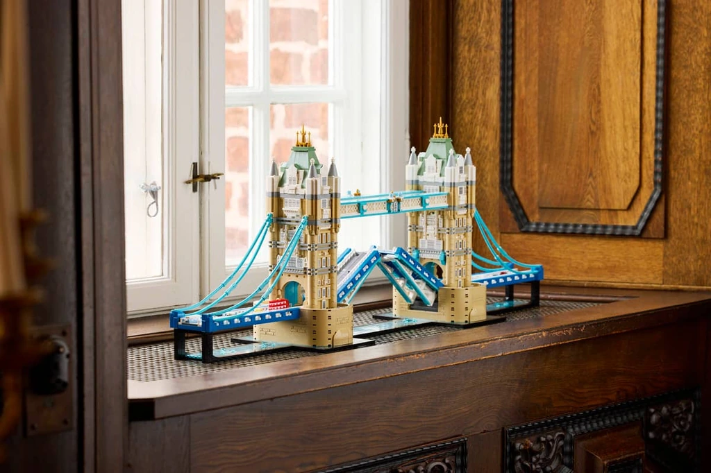 Tower Bridge - image 12